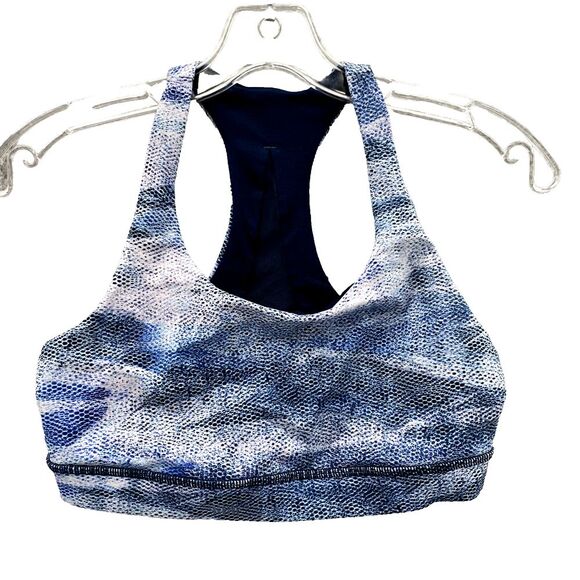 Lululemon Sports Bra Women 6 Blue Racerback Athletic Yoga Athleisure Pilates Gym - Picture 1 of 8